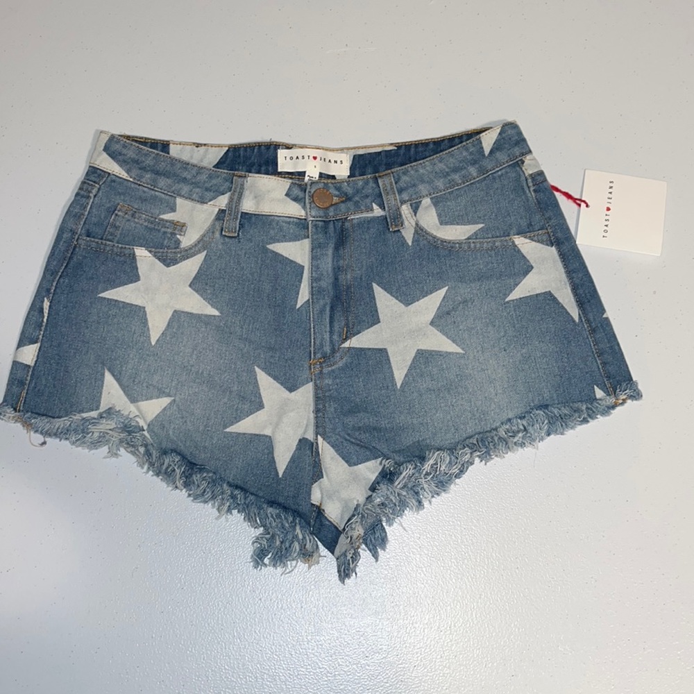 These Three Boutique Star Jean Shorts NWT